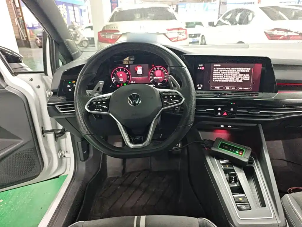Volkswagen Golf — миниатюра 11