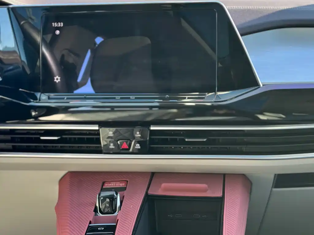 Volkswagen Viloran 2022 530TSI Flagship Pro 6 мест