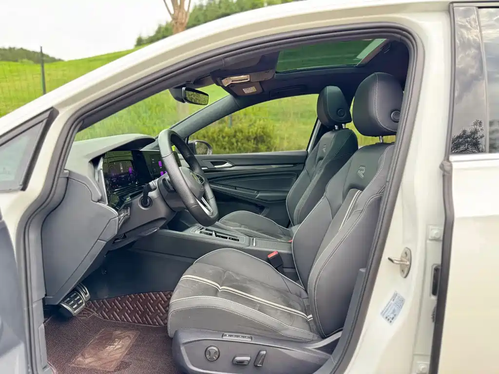 Volkswagen Golf 2021 280TSI DSG R-Line