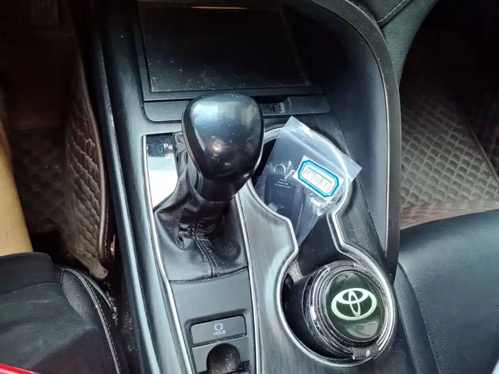 Toyota Camry — миниатюра 14