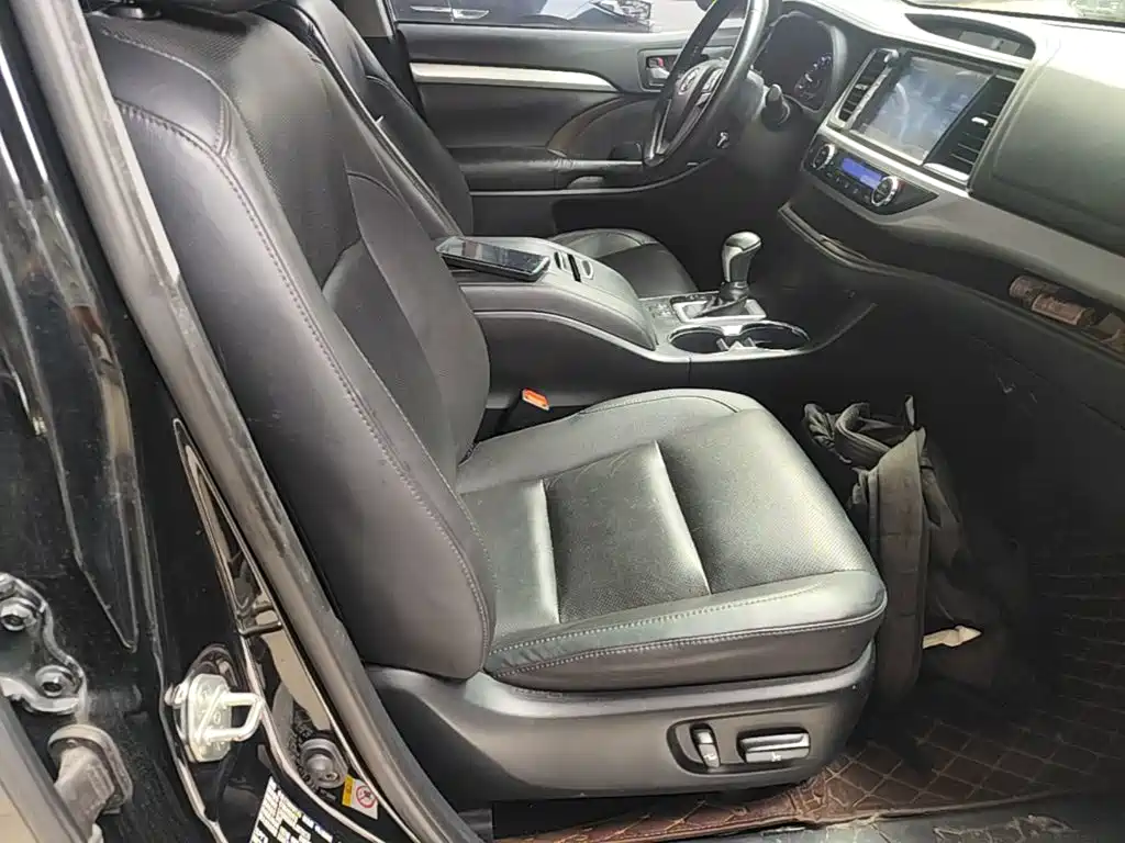 Toyota Highlander — миниатюра 25