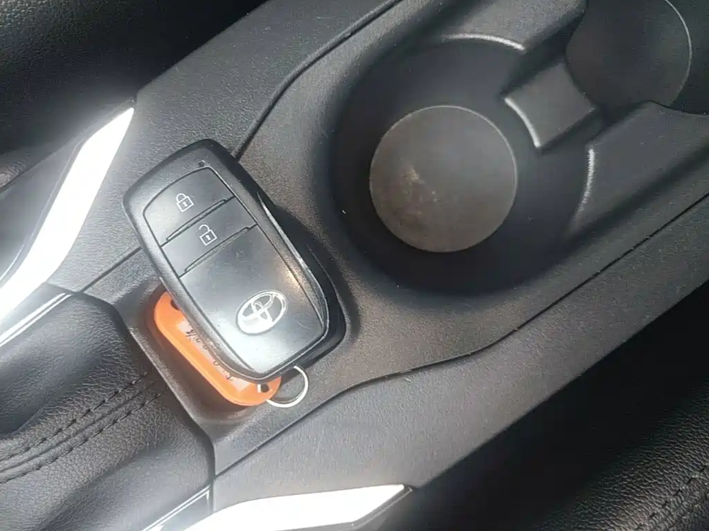 Toyota Corolla Cross — миниатюра 9