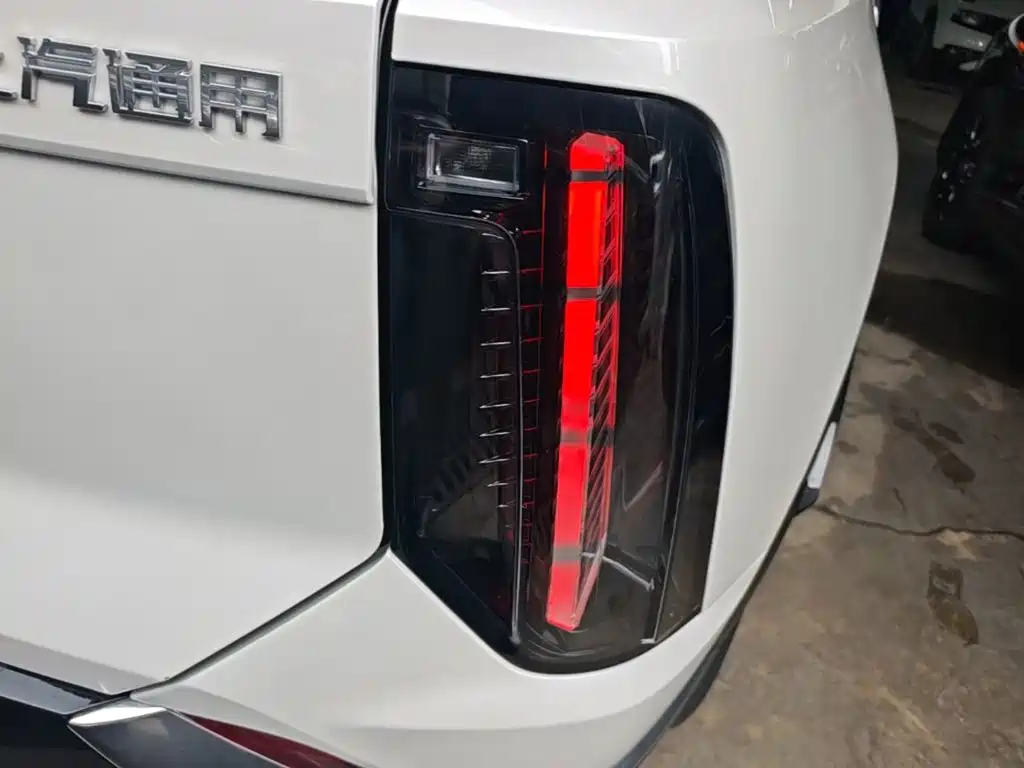 Cadillac IQ — миниатюра 8