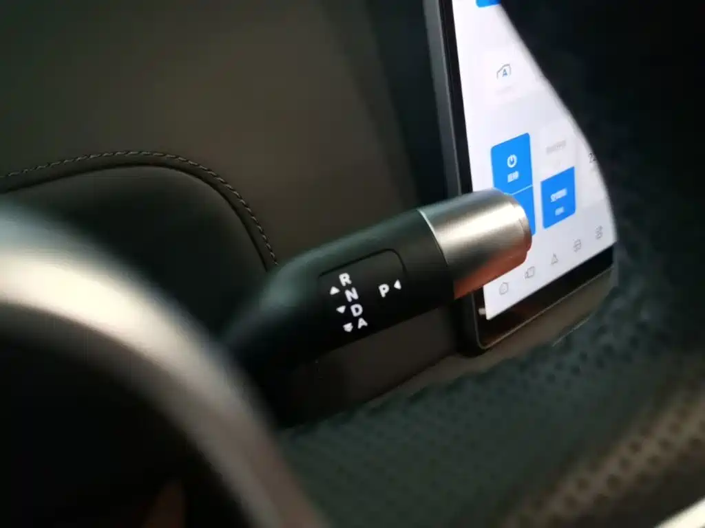 Li Auto Li L8 — миниатюра 14