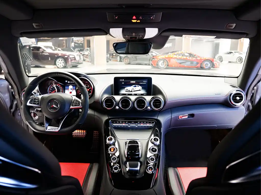 MERCEDES-BENZ AMG GT