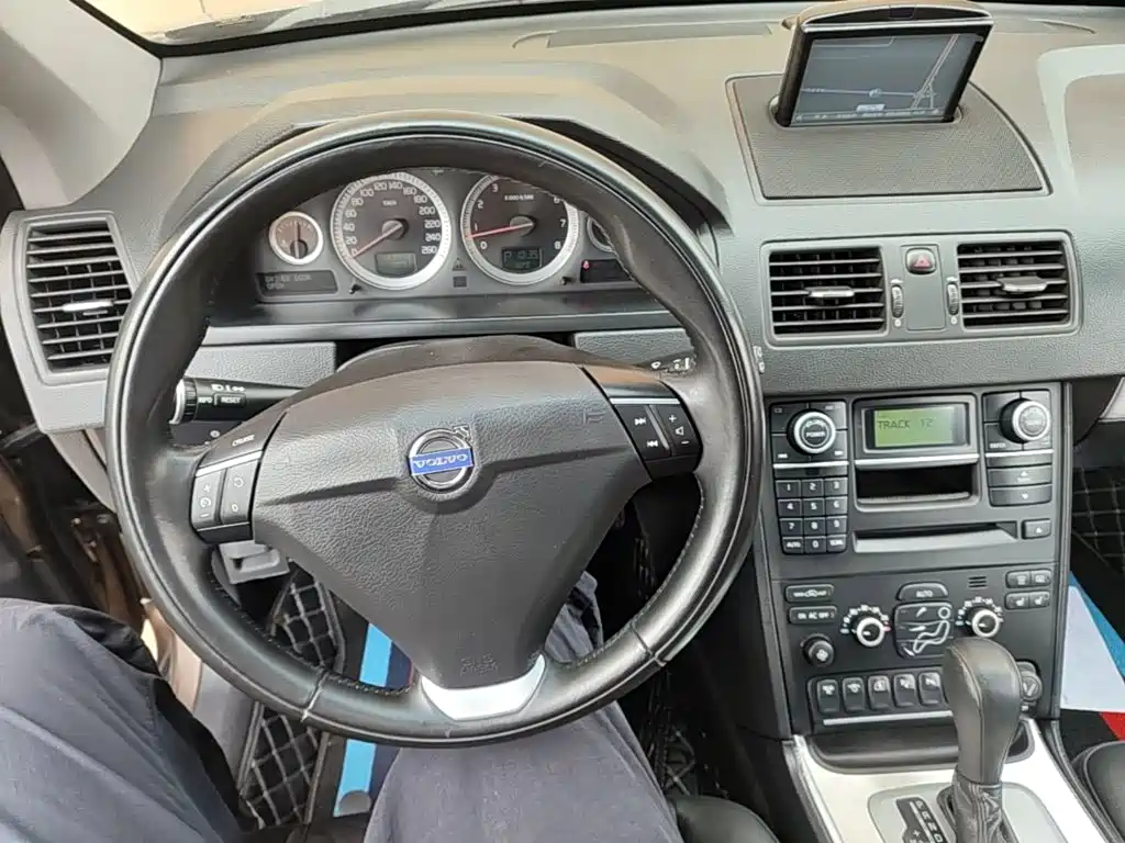 Volvo XC Classic — миниатюра 10
