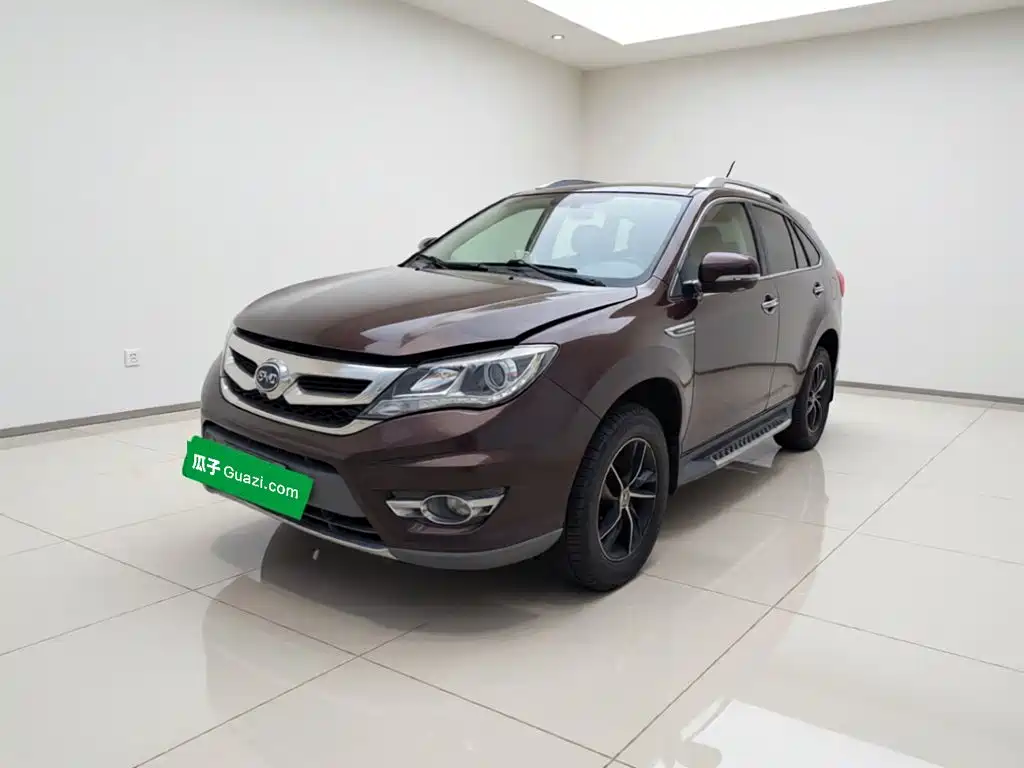 BYD S7