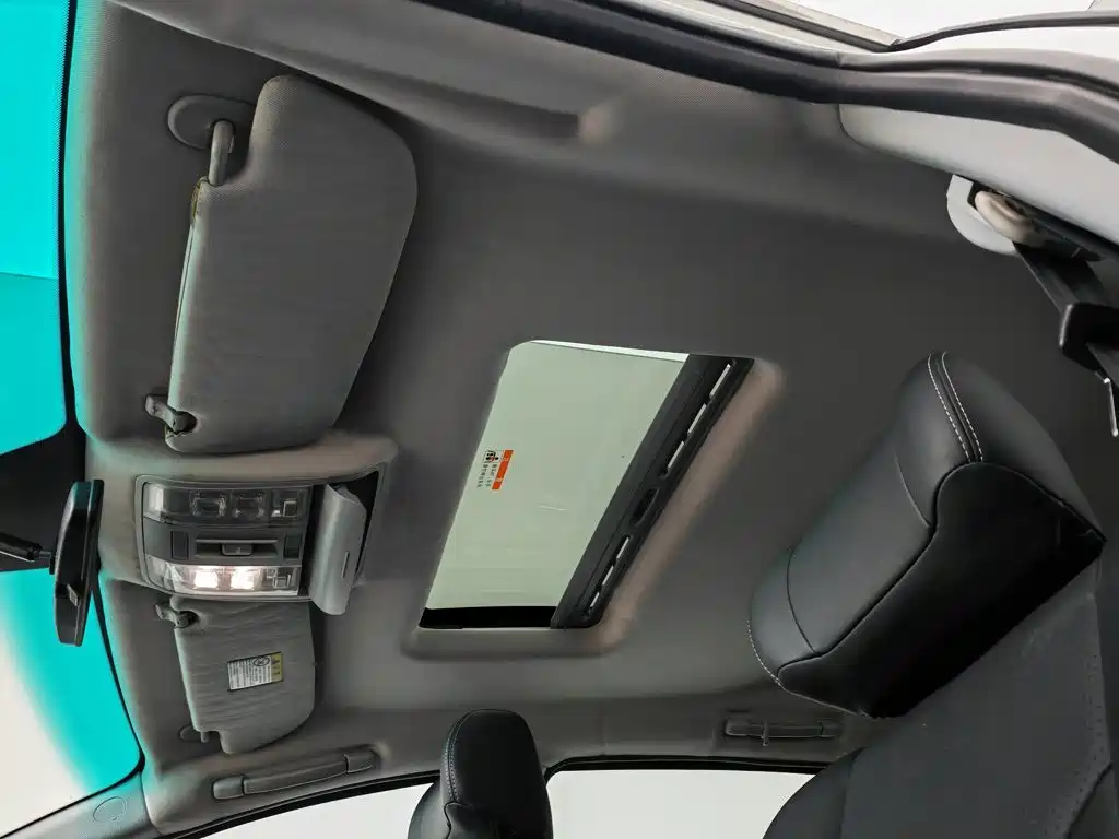 Luxgen Big 7 SUV — миниатюра 14