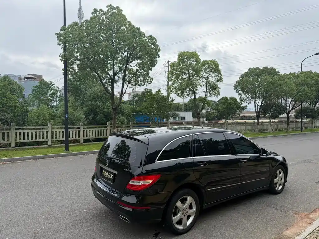 Mercedes-Benz R 2015 R 400 4MATIC