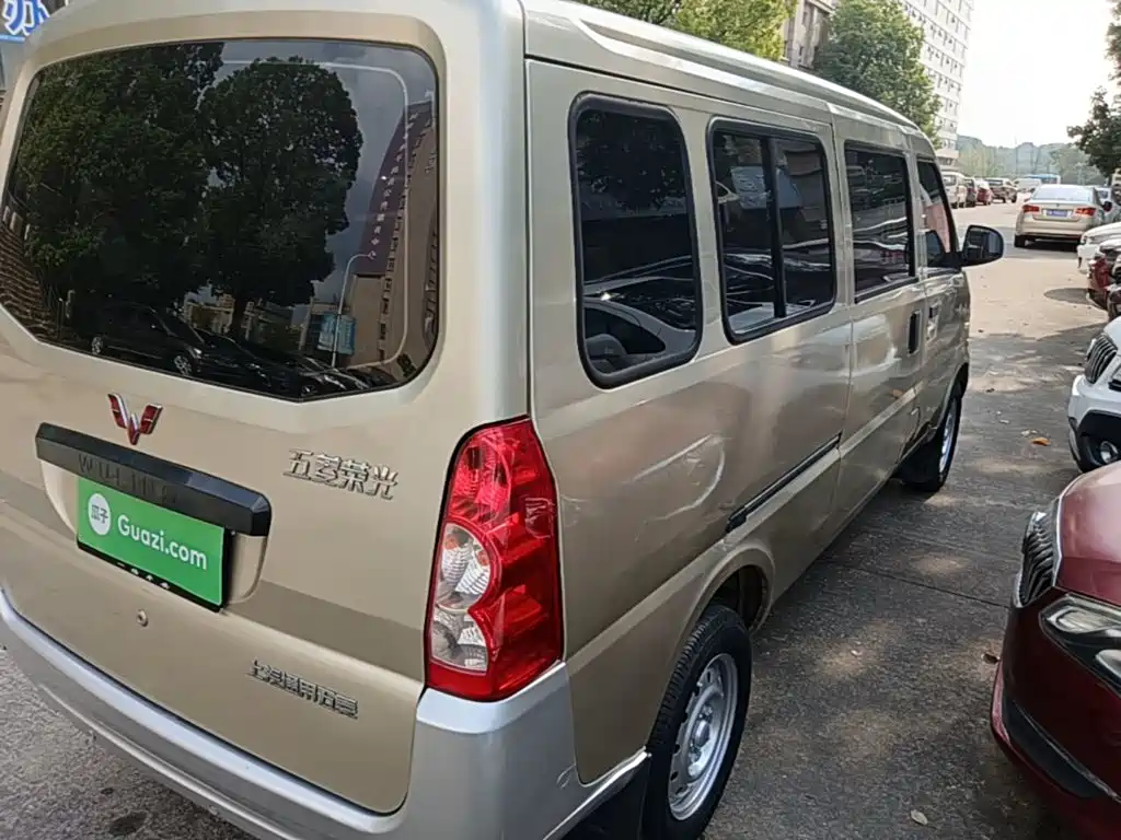 Wuling Rongguang — миниатюра 7