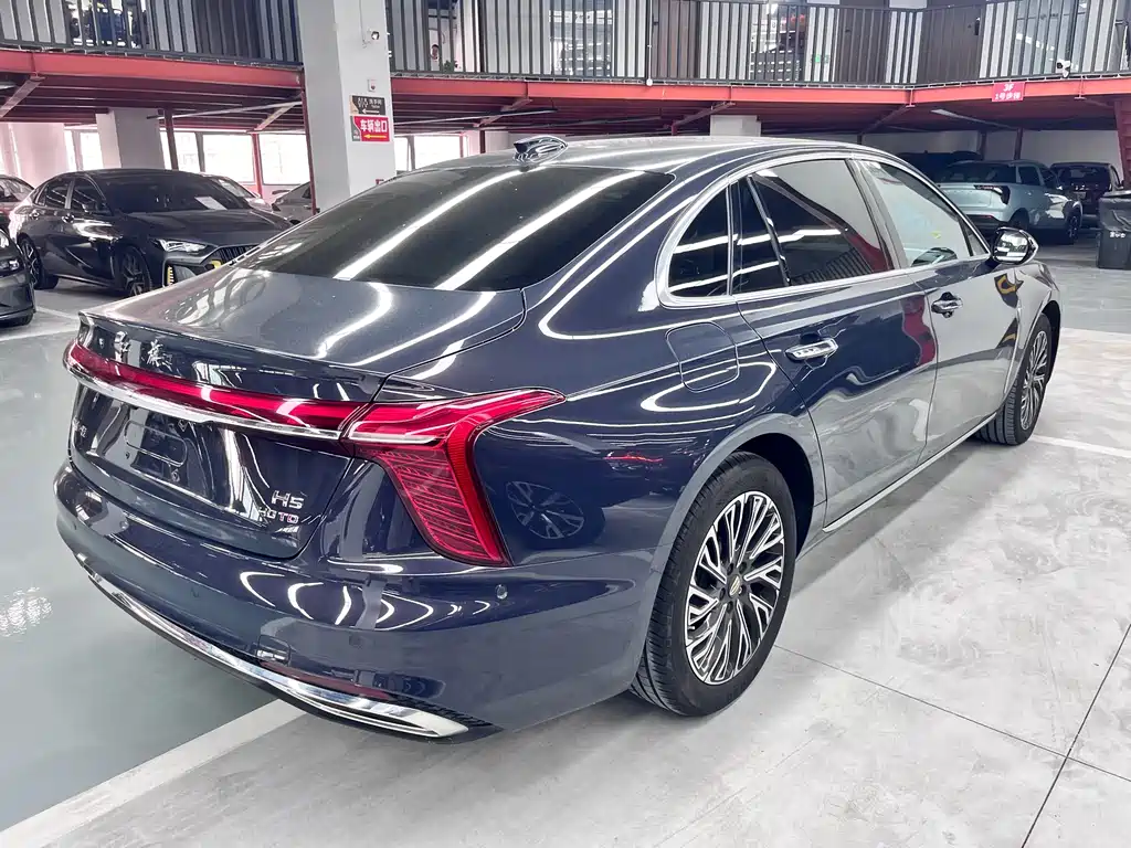 Hongqi Hongqi H5 — миниатюра 14
