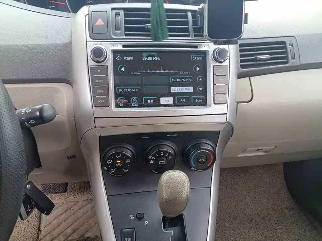 Toyota Verso — миниатюра 6