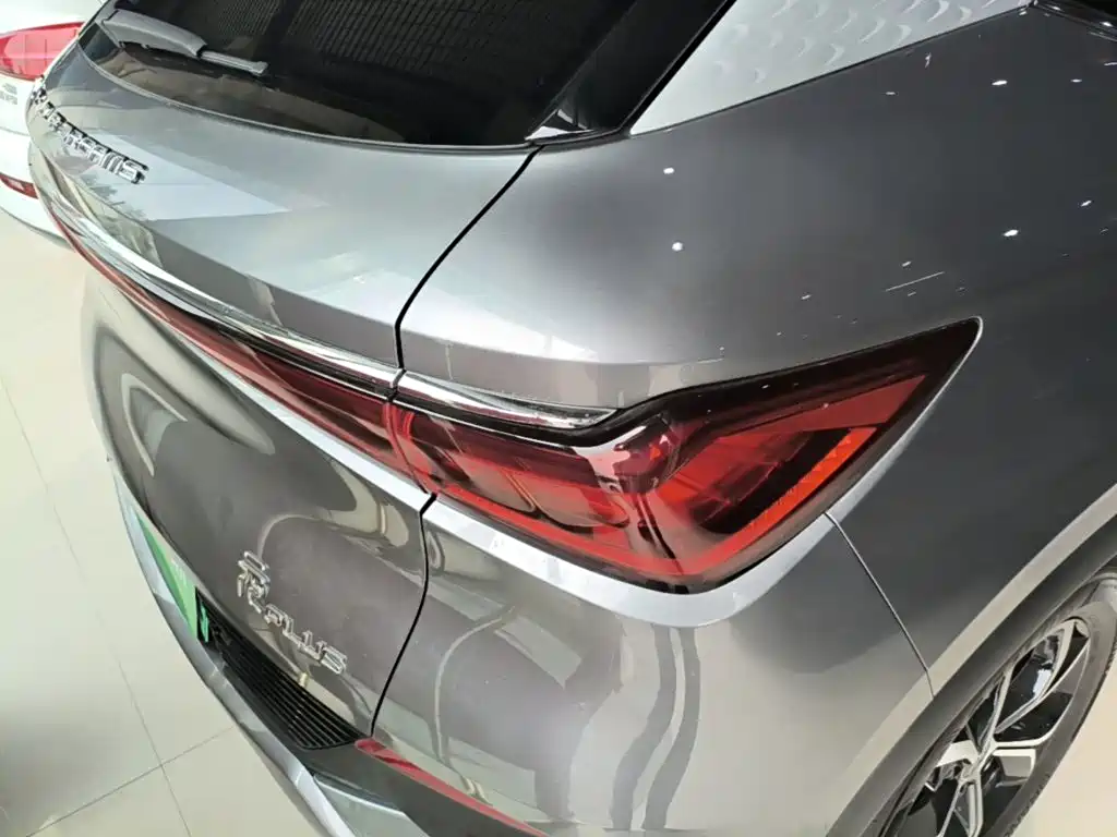 BYD Yuan Plus — миниатюра 8