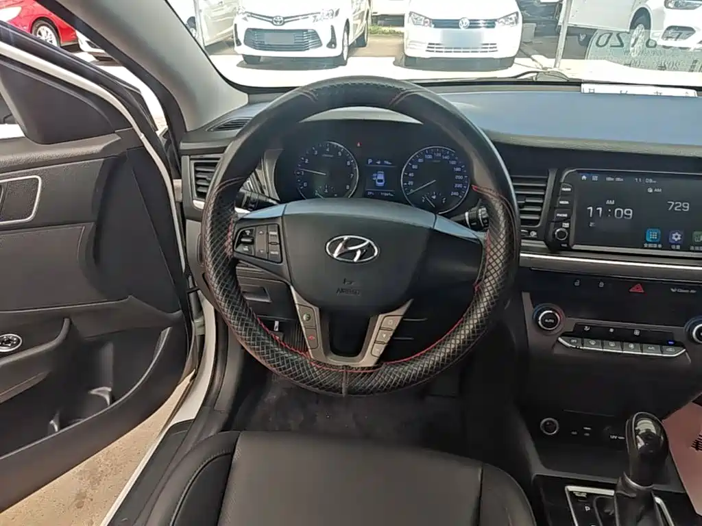 Hyundai Mistra — миниатюра 11