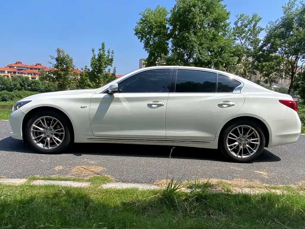 Infiniti Q50L — миниатюра 4
