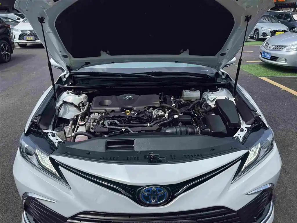 Toyota Camry — миниатюра 25