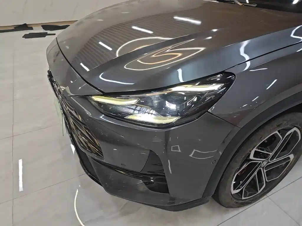 MG MG ONE — миниатюра 24