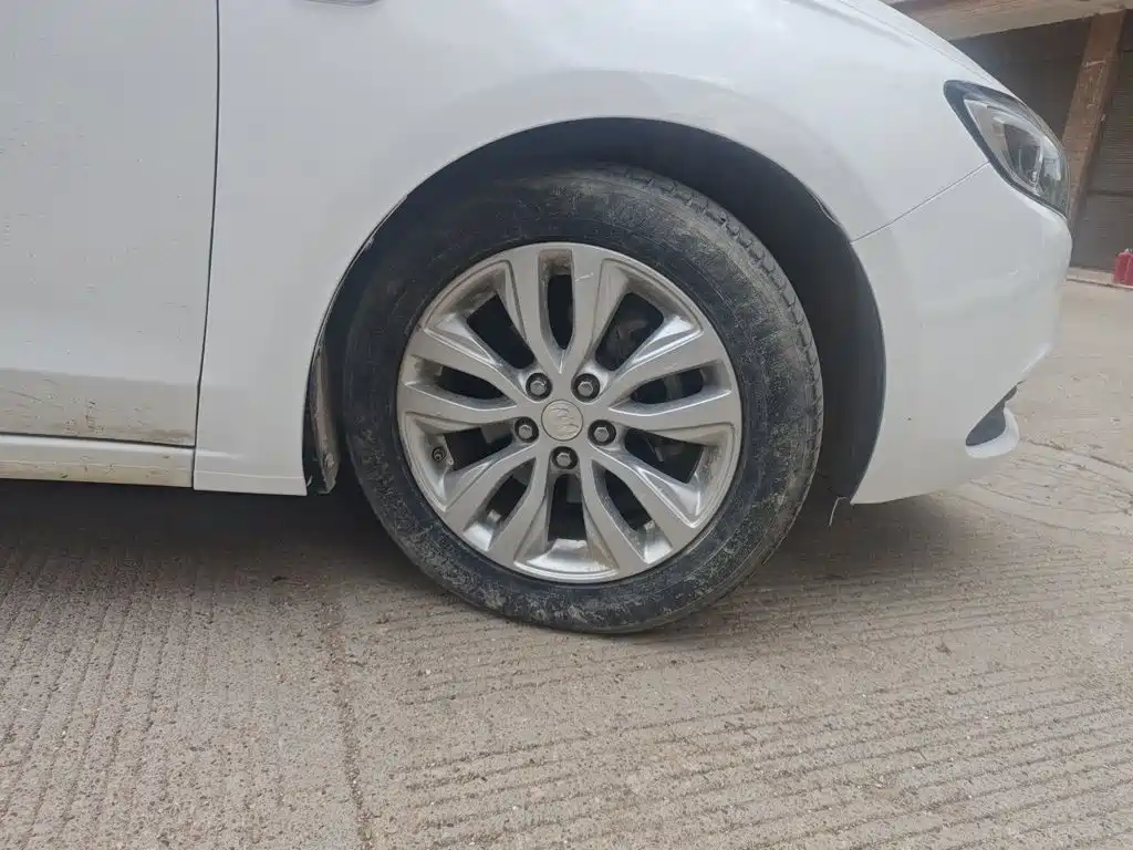 Buick Excelle — миниатюра 24
