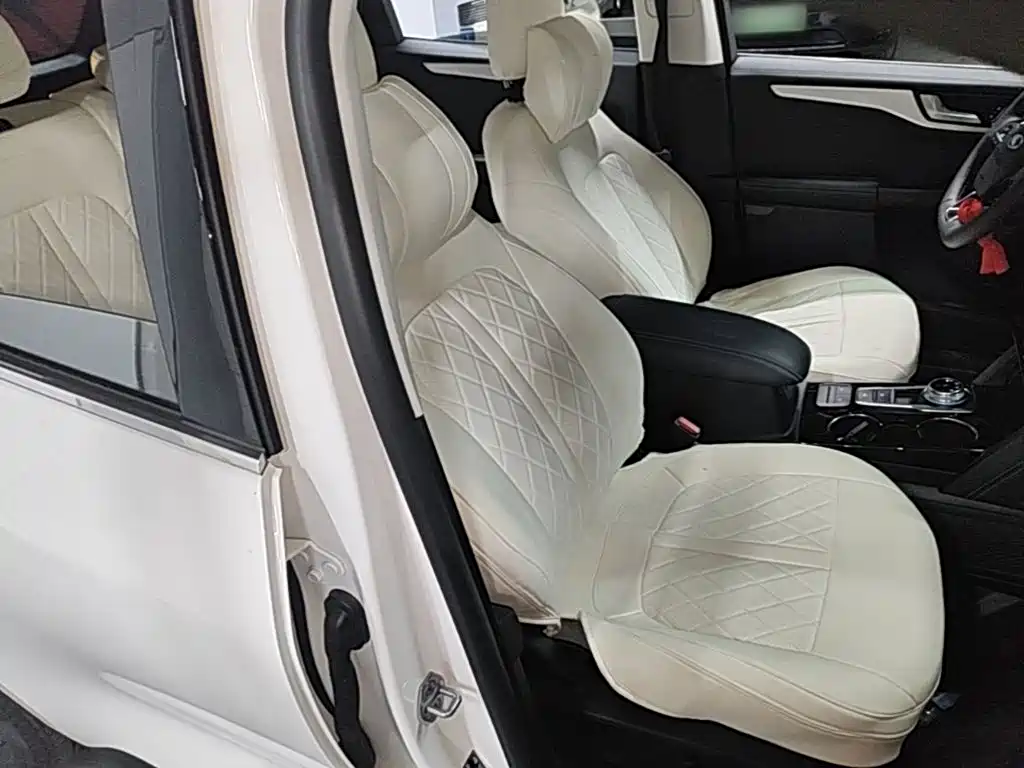 Ford Escape — миниатюра 25