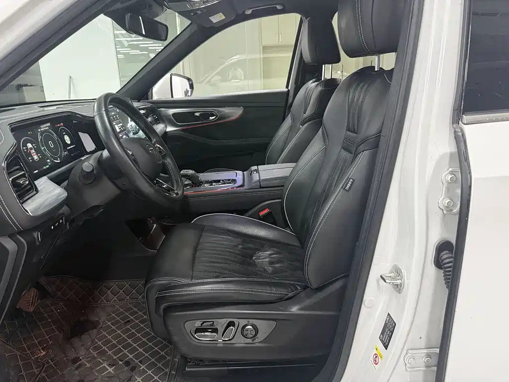 GAC GS8 2022 2.0TM Luxury （ мест）