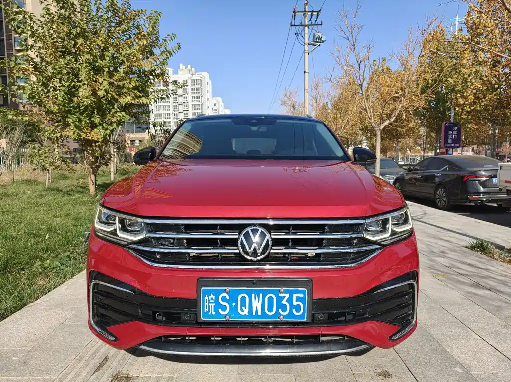 VOLKSWAGEN TIGUAN X