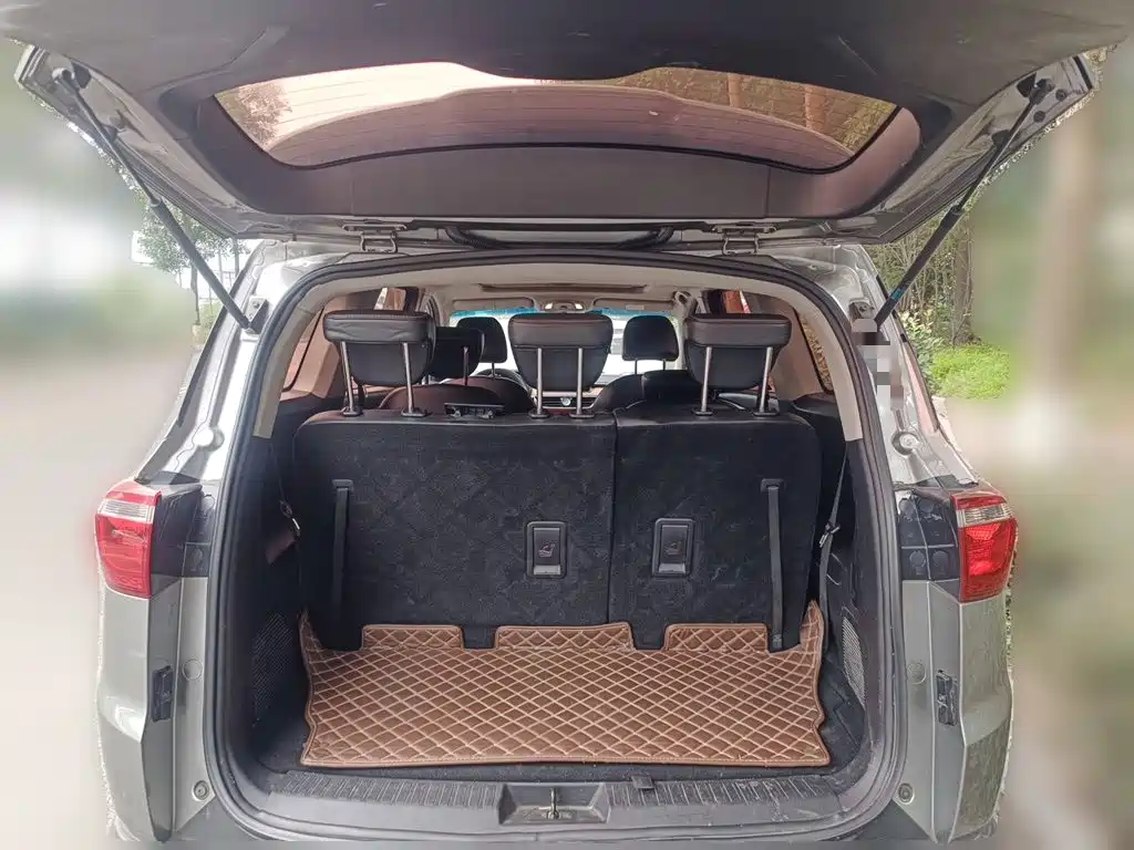Wuling Hongguang S3 — миниатюра 15