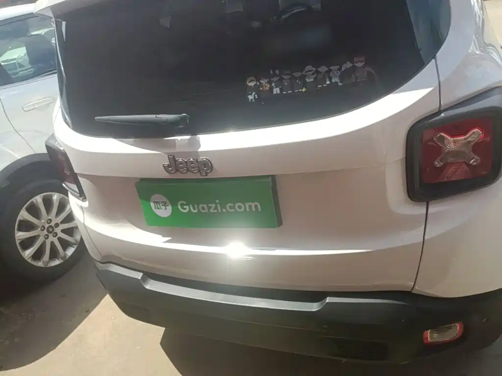 Jeep Renegade — миниатюра 6