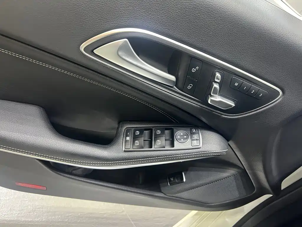 Mercedes-Benz CLA (Import) — миниатюра 10