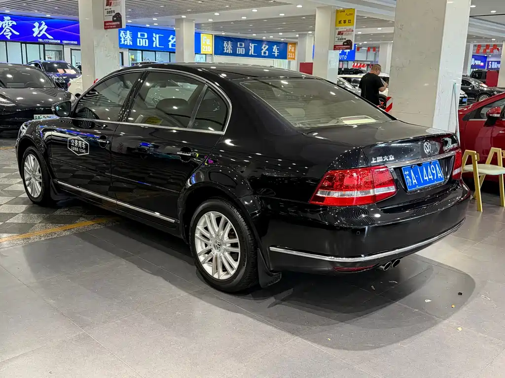 Volkswagen Passat Lingyu — миниатюра 3