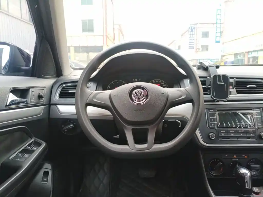 Volkswagen Lavida — миниатюра 11