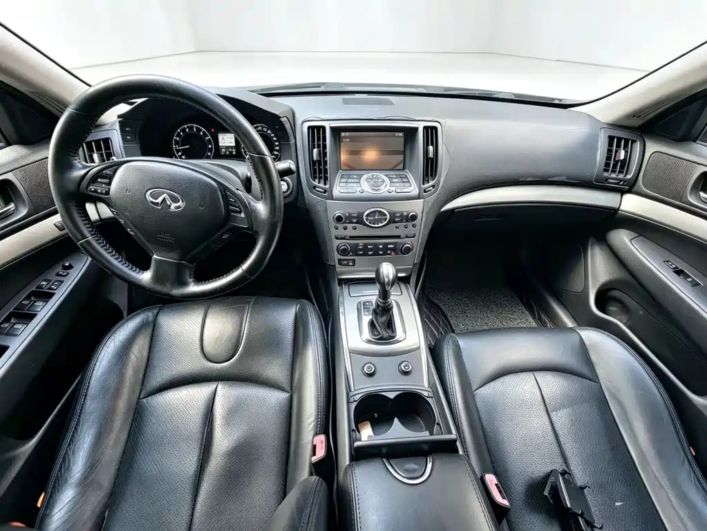 Infiniti G — миниатюра 3