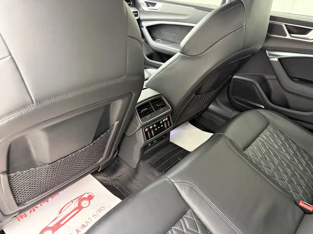Audi A7 2023 55 TFSI quattro Premium