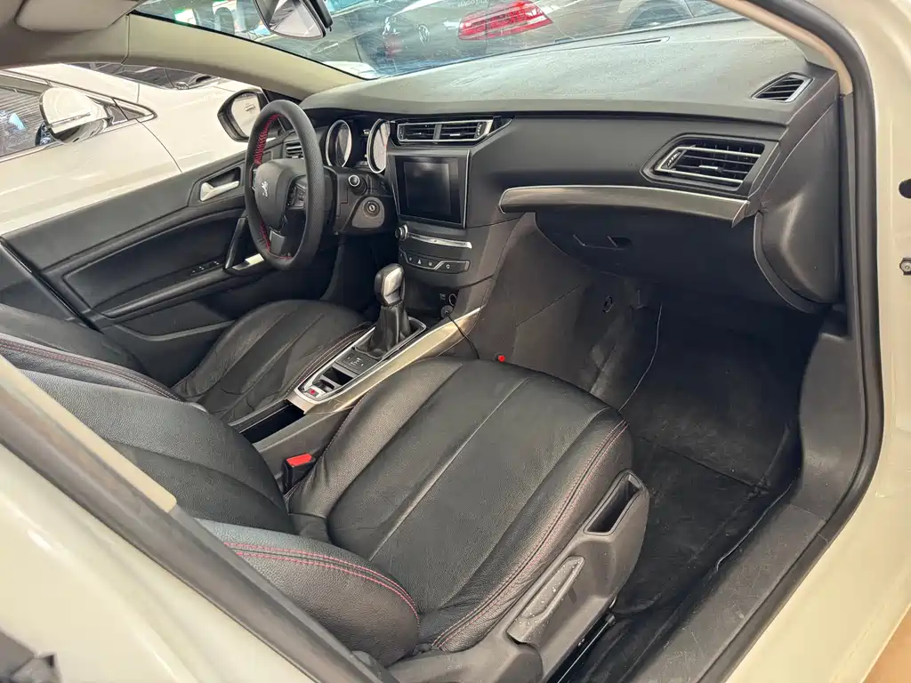 Peugeot 408 — миниатюра 4