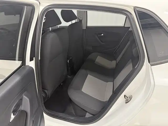 Volkswagen Polo 2016 1.4L AT