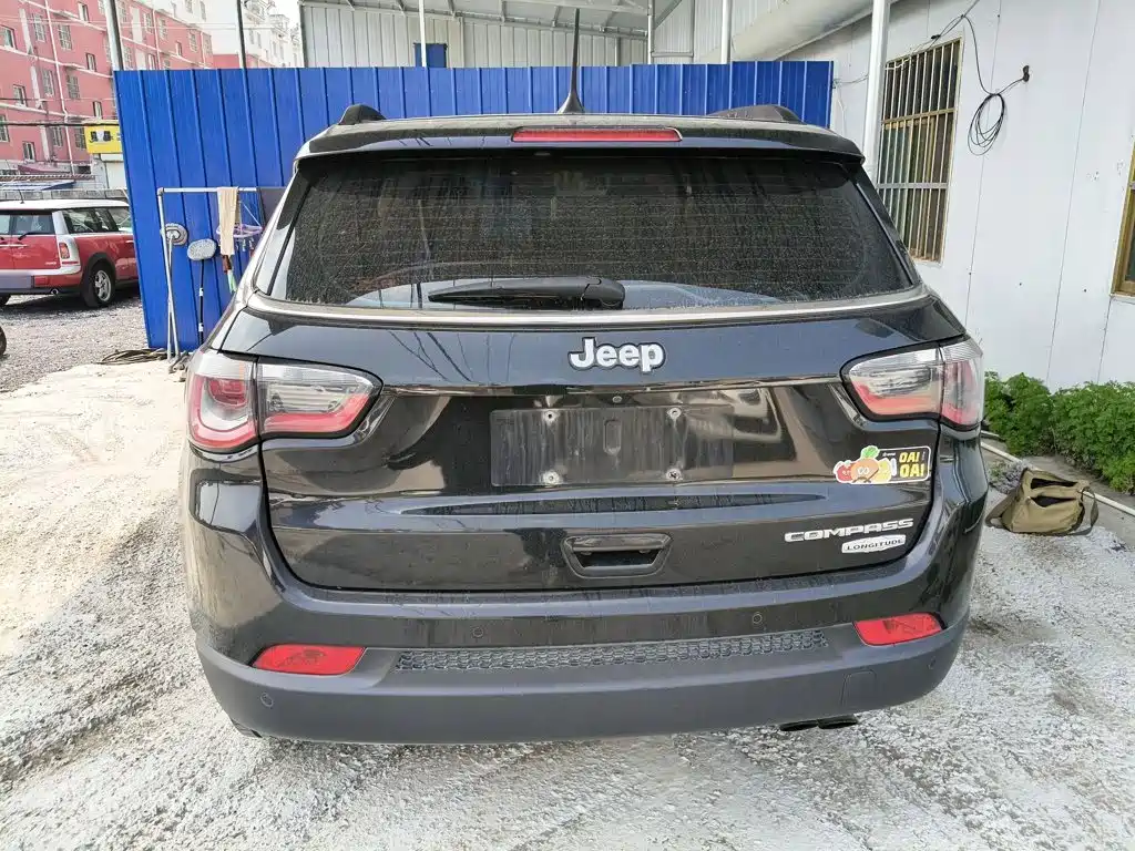 Jeep Compass — миниатюра 4