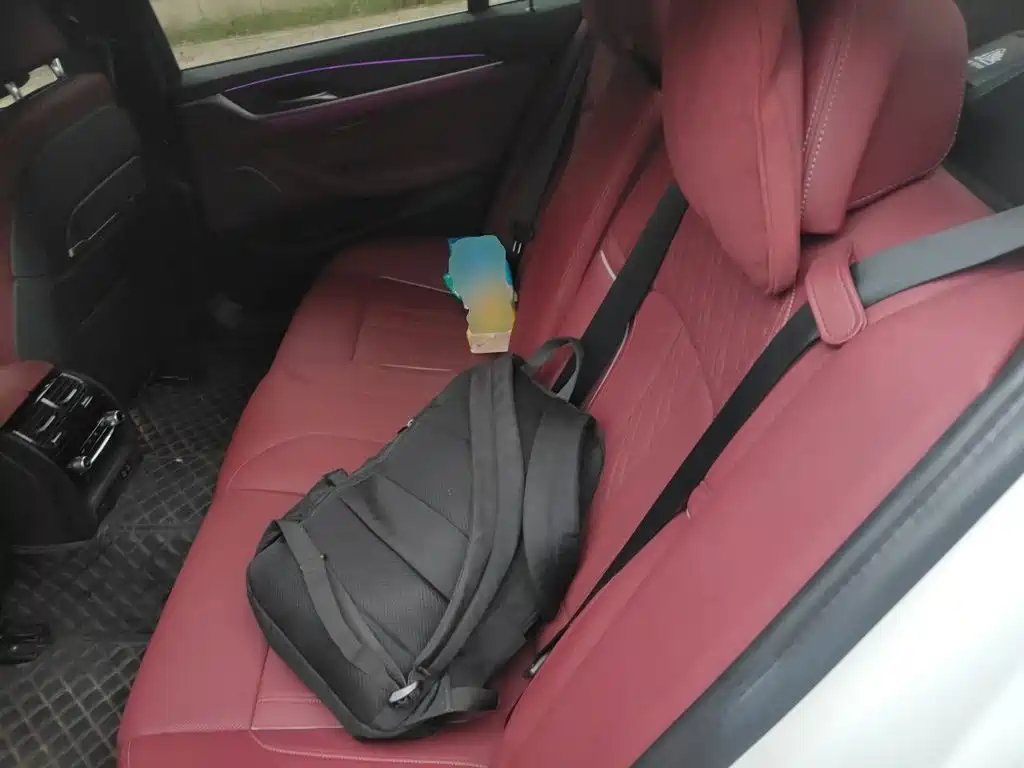 BMW 5 Series — миниатюра 15
