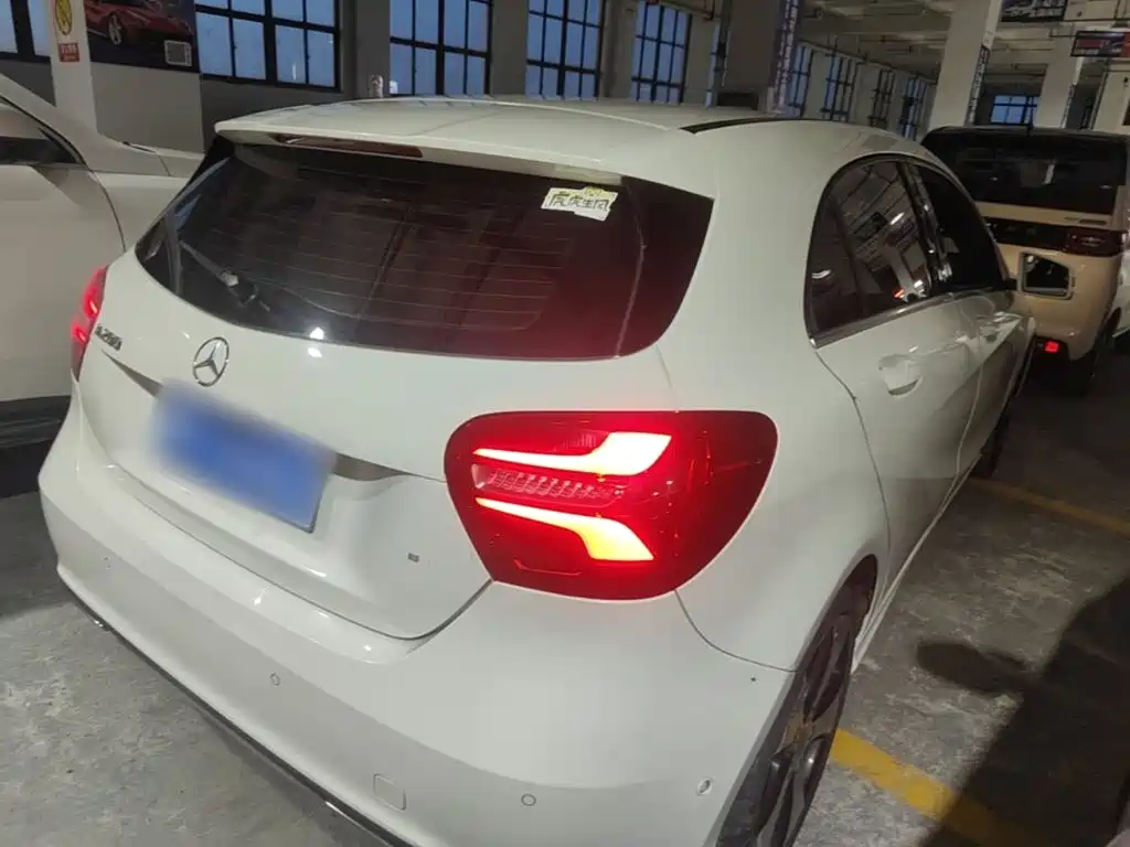 Mercedes-Benz A-Class (Import) — миниатюра 7