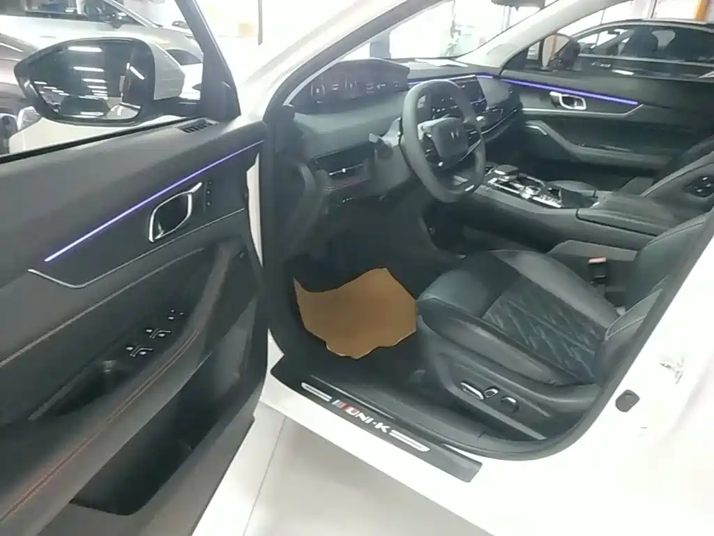 Changan UNI-K iDD — миниатюра 16