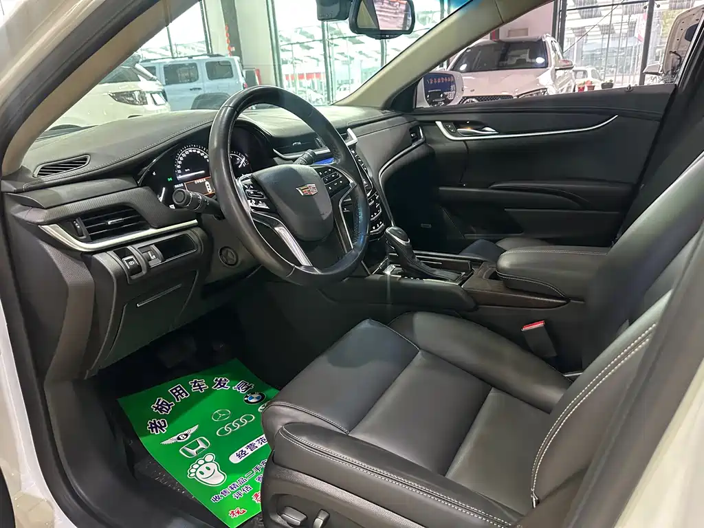 Cadillac XTS — миниатюра 4
