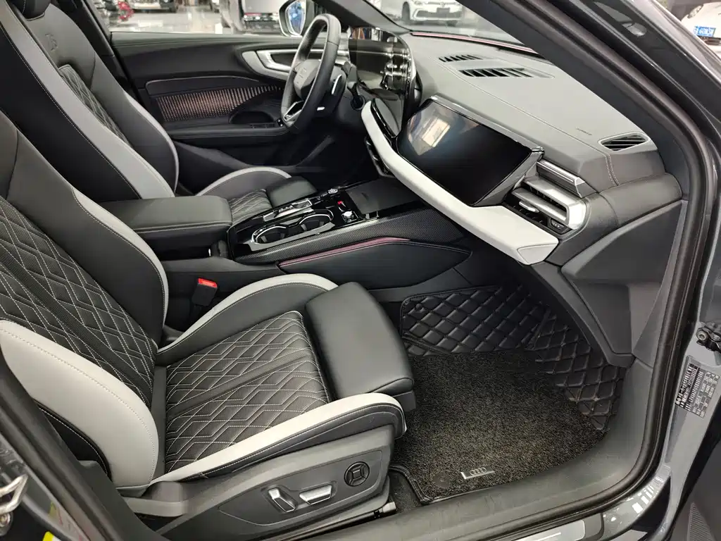 Audi A5L — миниатюра 15