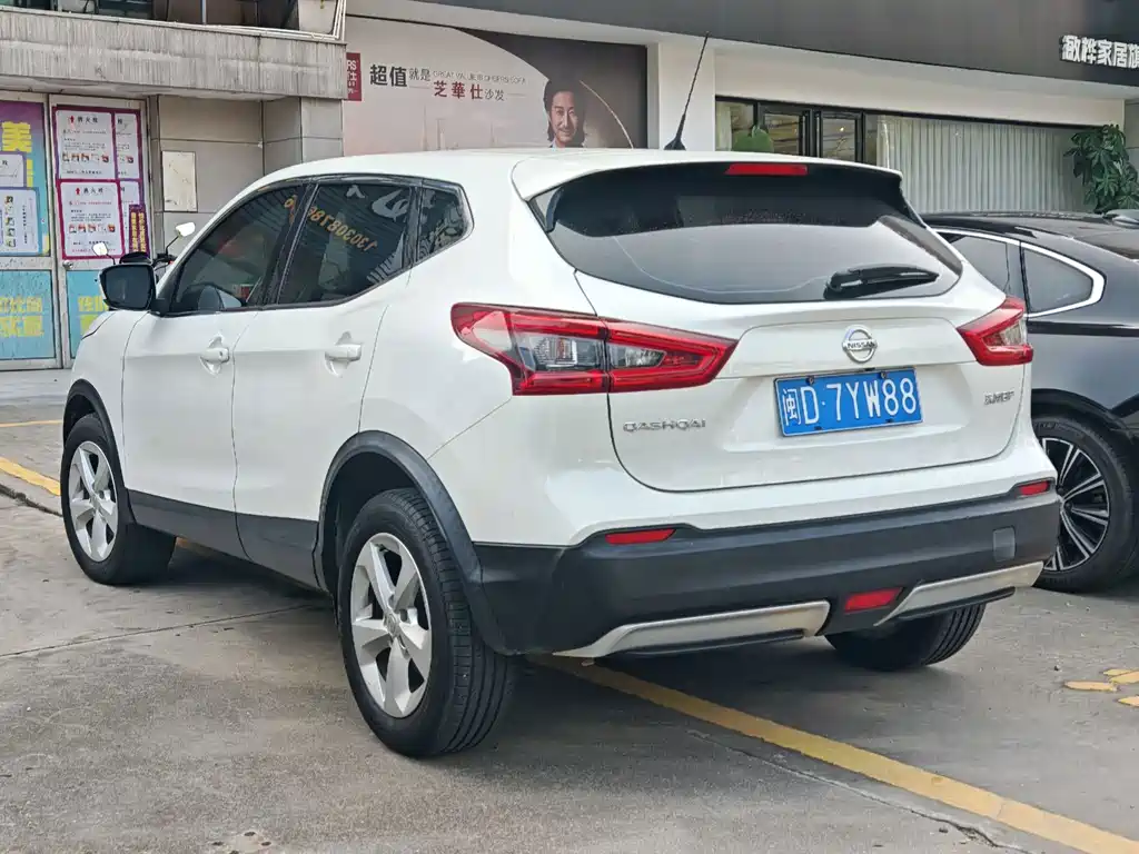 Nissan Qashqai — миниатюра 4
