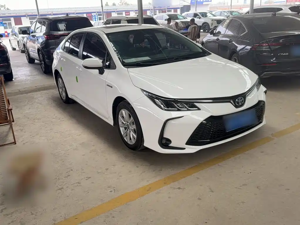 Toyota Corolla — миниатюра 4