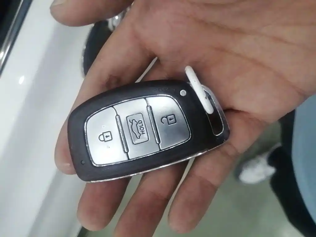 Hyundai Elantra Langdong — миниатюра 9