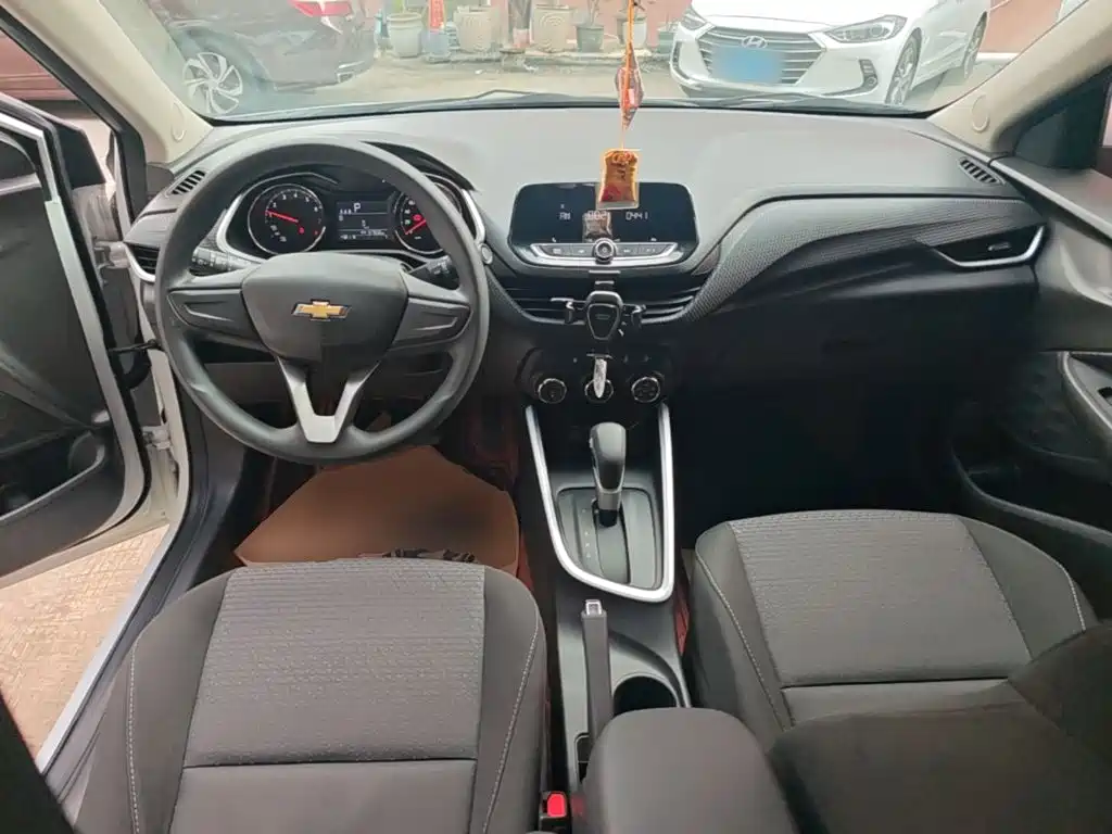 Chevrolet Cavalier — миниатюра 10