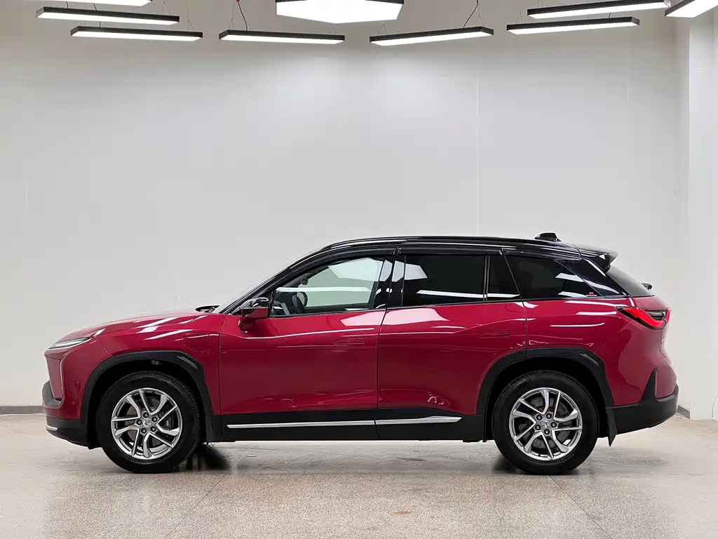 NIO ES6 — миниатюра 7