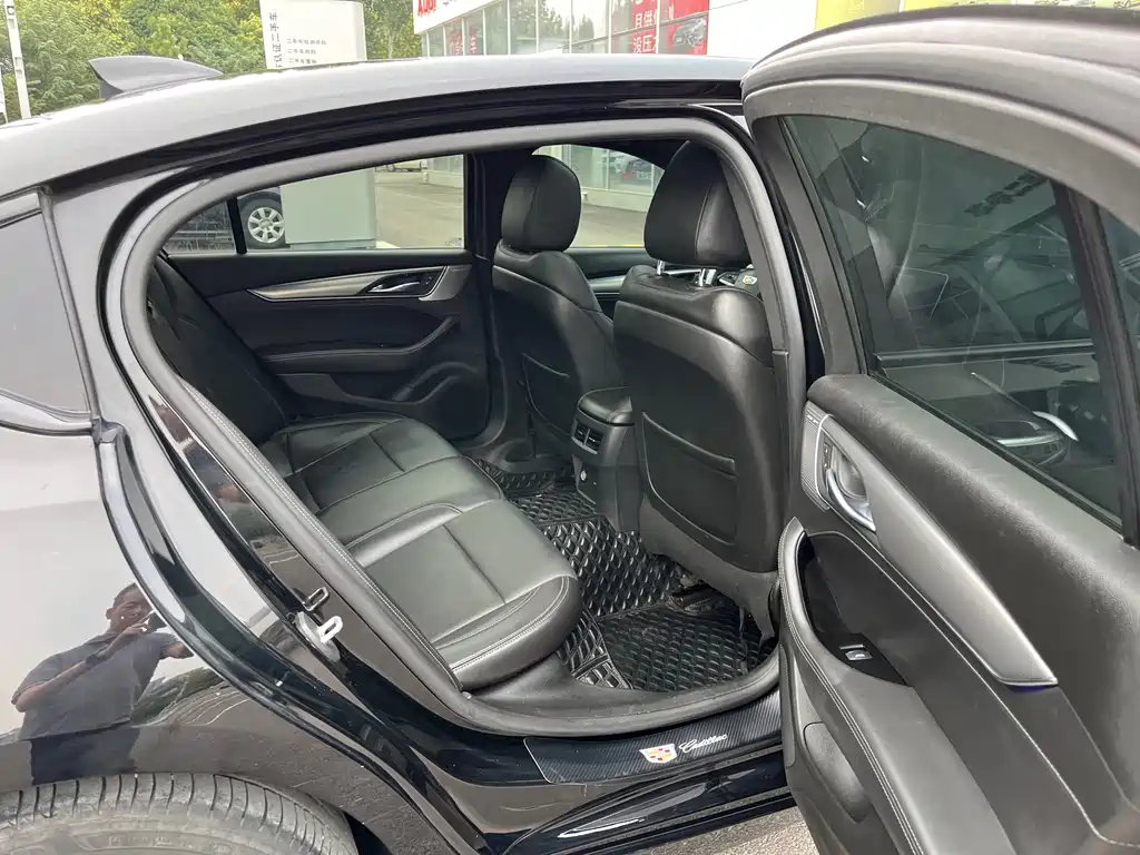 Cadillac CT5 — миниатюра 17