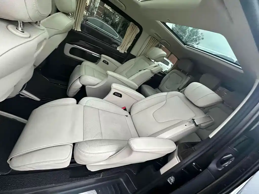 Mercedes-Benz V-Class V 2018 V 260 L Luxury Long Wheelbase V