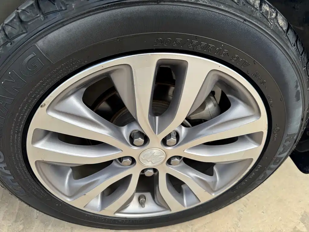 Buick Excelle — миниатюра 15