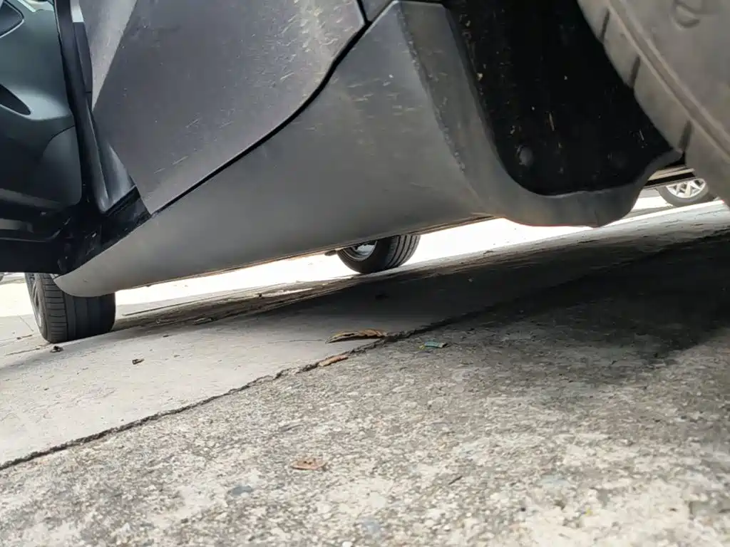 Tesla Model Y — миниатюра 22