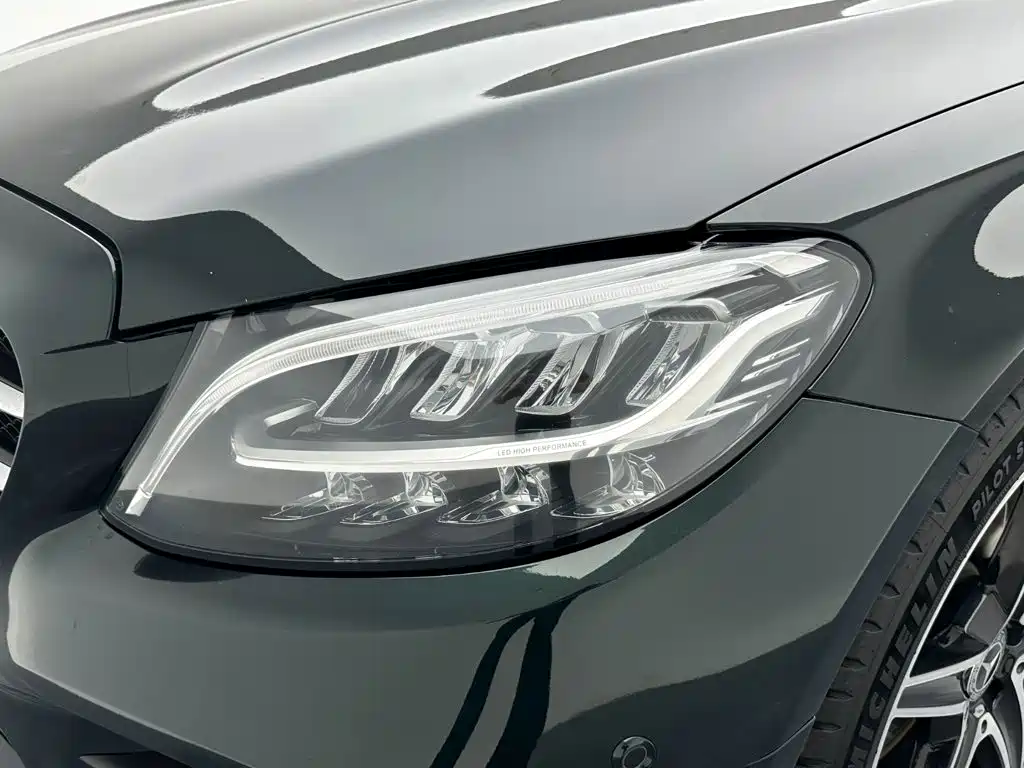 Mercedes-Benz C-Class — миниатюра 11
